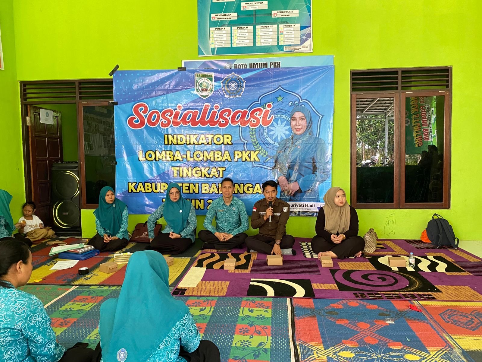 LANGKAH AWAL MENUJU LOMBA TAHUN 2025 DP3AP2KBPMD DAN TP PKK BALANGAN DAMPINGI DESA PADANG RAYA