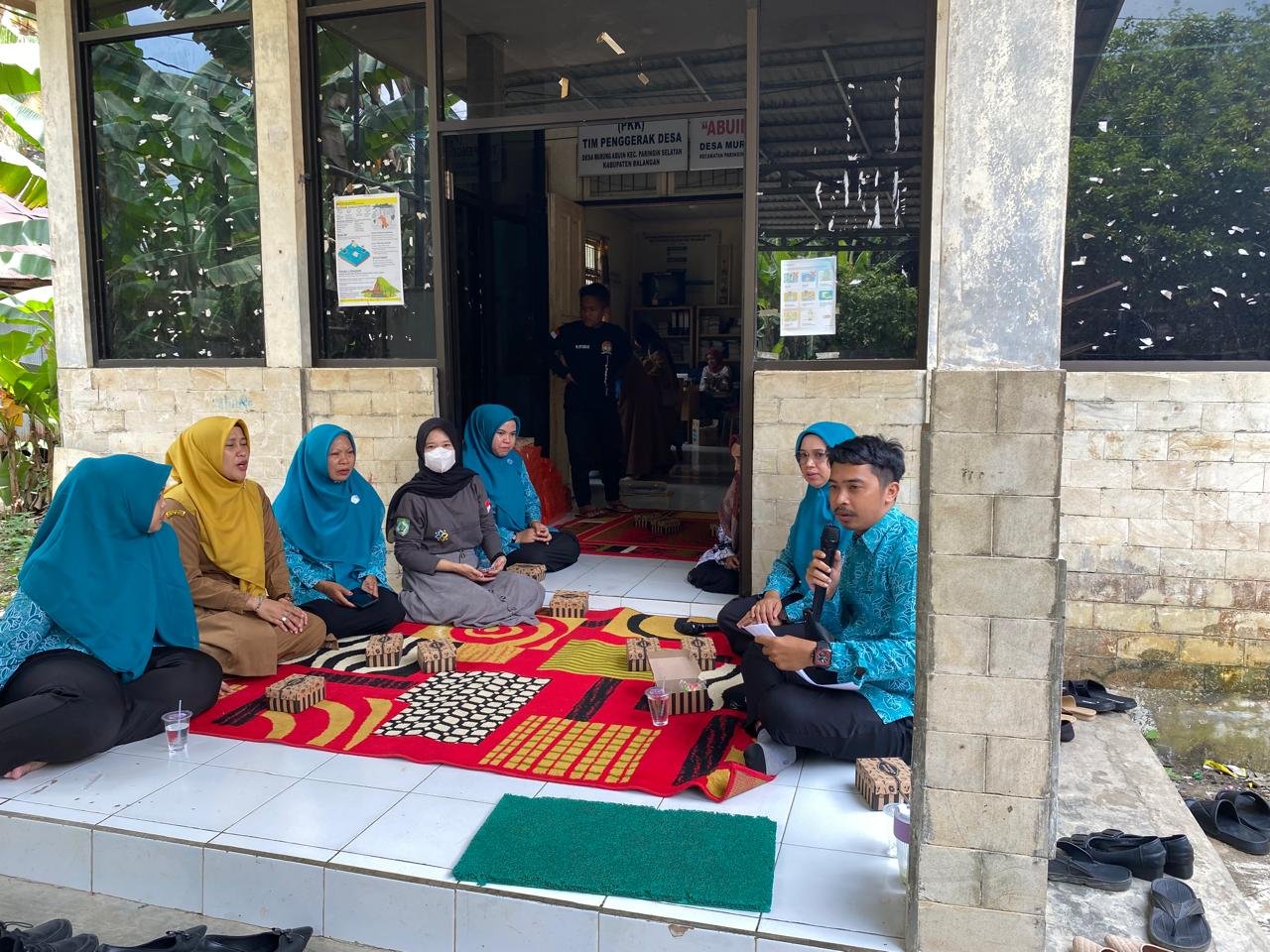 TP PKK KABUPATEN BALANGAN GELAR PEMBINAAN PKK DI DESA MURUNG ABUIN